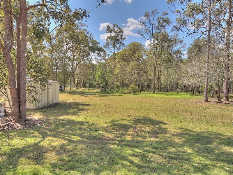 31 – 33 Blue Heeler Drive, New Beith QLD 4124