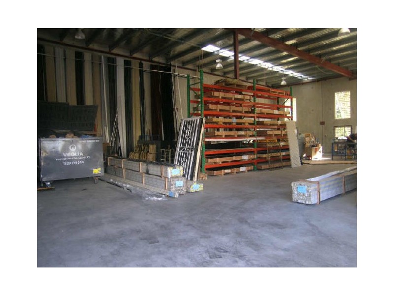Unit 13/15 Corporate Place, Hillcrest QLD 4118