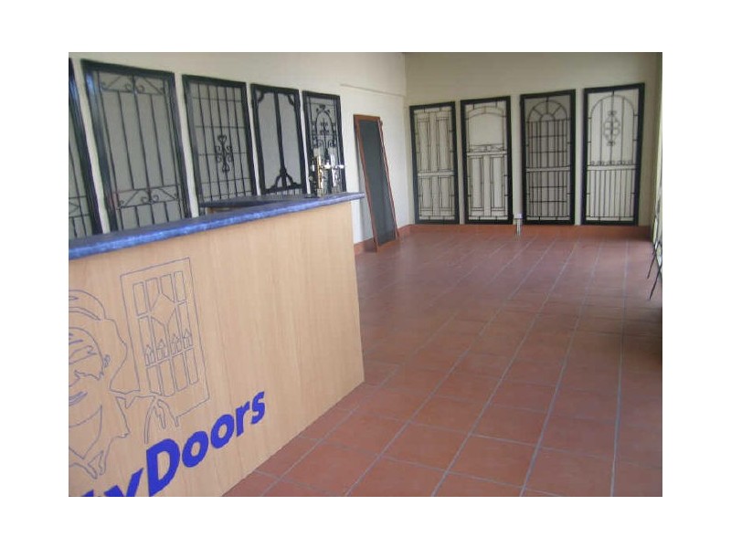 Unit 13/15 Corporate Place, Hillcrest QLD 4118