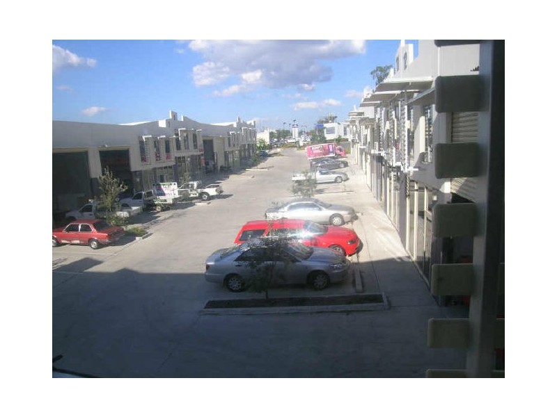 Unit 13/15 Corporate Place, Hillcrest QLD 4118