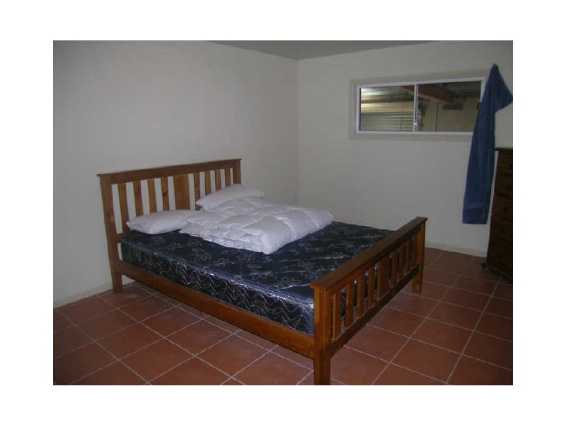 Unit 13/15 Corporate Place, Hillcrest QLD 4118