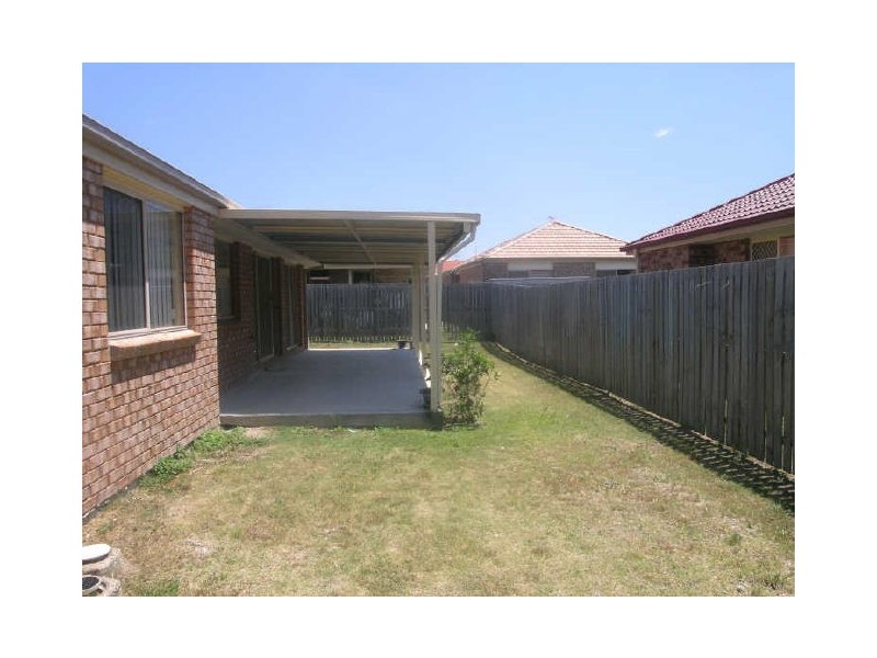 15 Billabong Drive, Crestmead QLD 4132