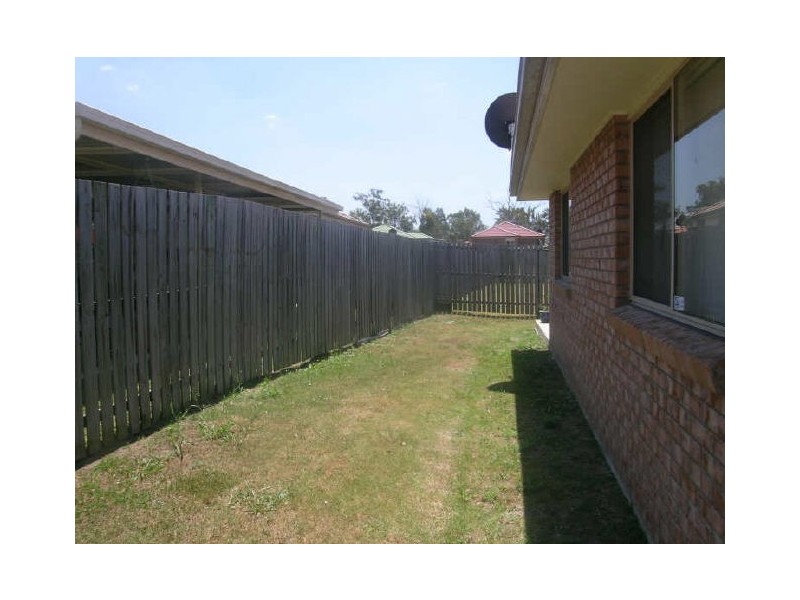15 Billabong Drive, Crestmead QLD 4132