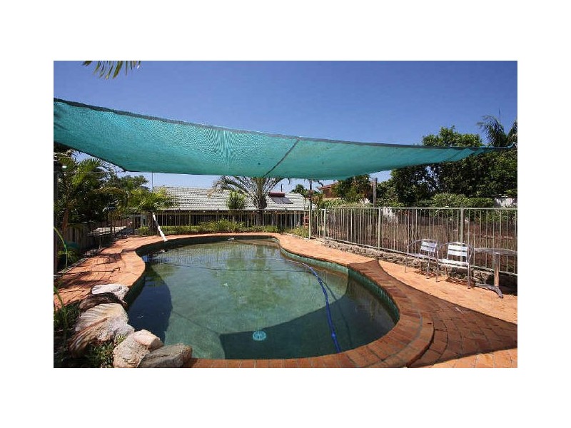 19 Owens Crescent, Regents Park QLD 4118