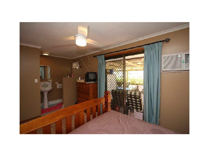 19 Owens Crescent, Regents Park QLD 4118