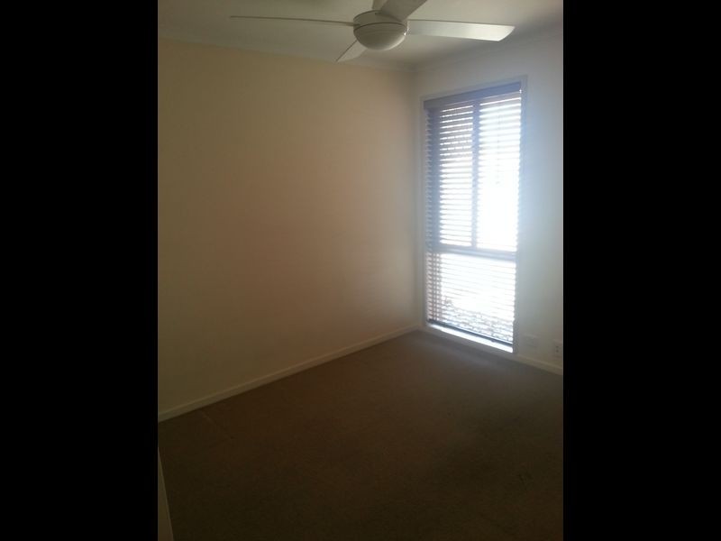 15 Lycoris Street, Crestmead QLD 4132