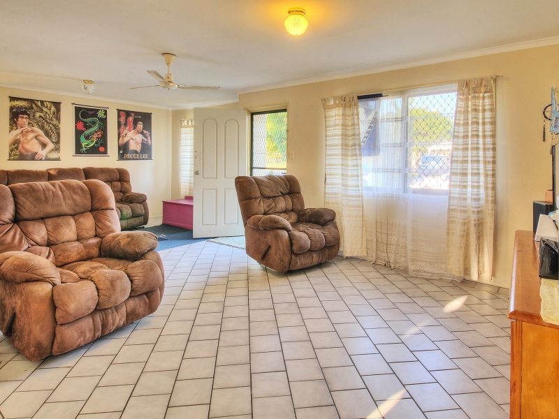 9 Meranti Street, Crestmead QLD 4132