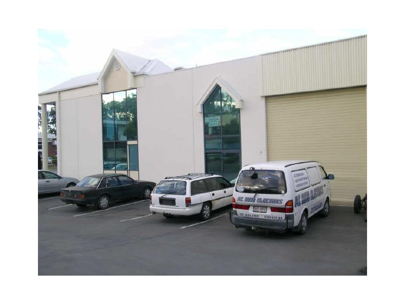 Unit 2/2-24 Tradelink Drive, Hillcrest QLD 4118