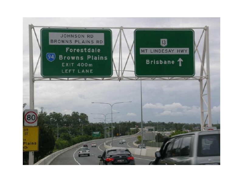 Unit 2/2-24 Tradelink Drive, Hillcrest QLD 4118