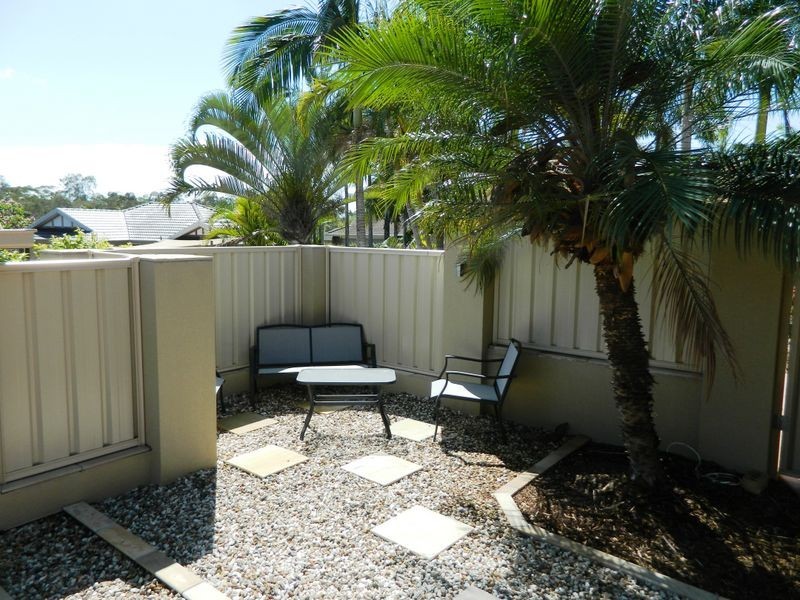 19 Ibrox Court, Regents Park QLD 4118