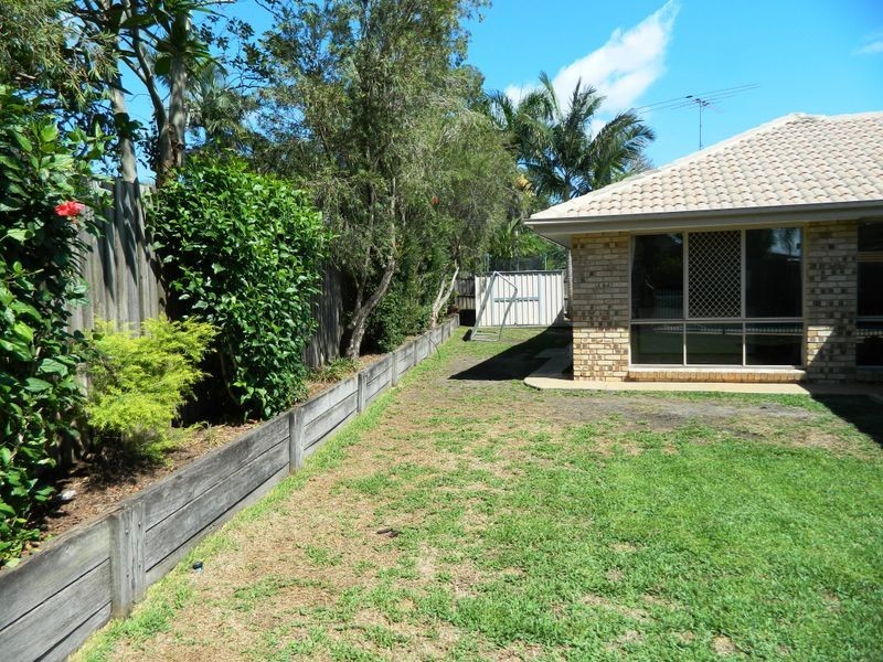 19 Ibrox Court, Regents Park QLD 4118