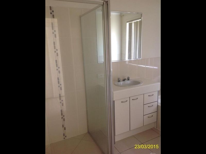 4 Coolum Court, Regents Park QLD 4118