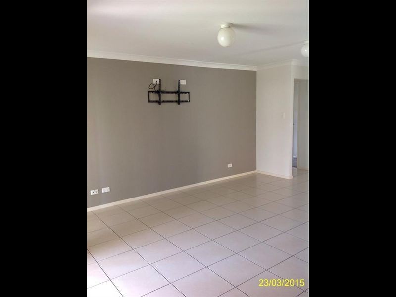 4 Coolum Court, Regents Park QLD 4118