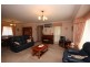 8 Hillview Drive, Hillcrest QLD 4118
