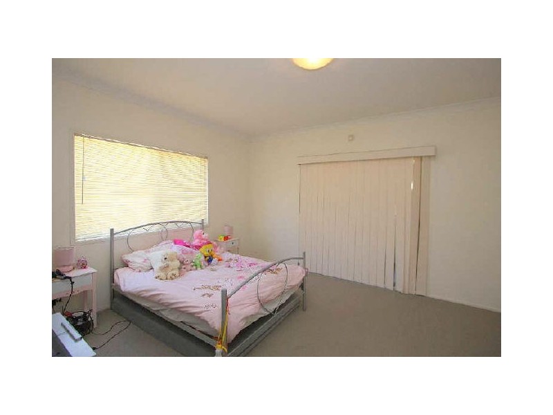 68 Holyrood Court, Munruben QLD 4125