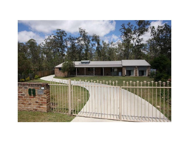 68 Holyrood Court, Munruben QLD 4125