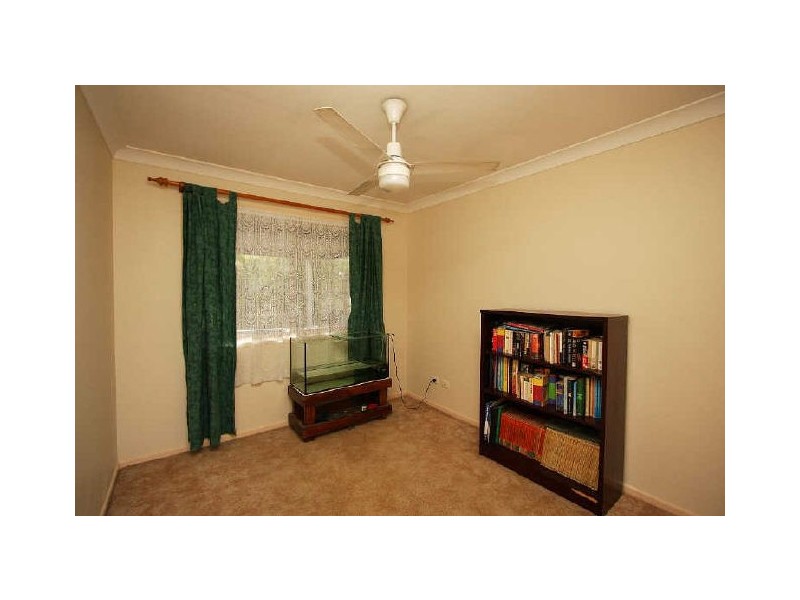 9 Lucida Court, Regents Park QLD 4118