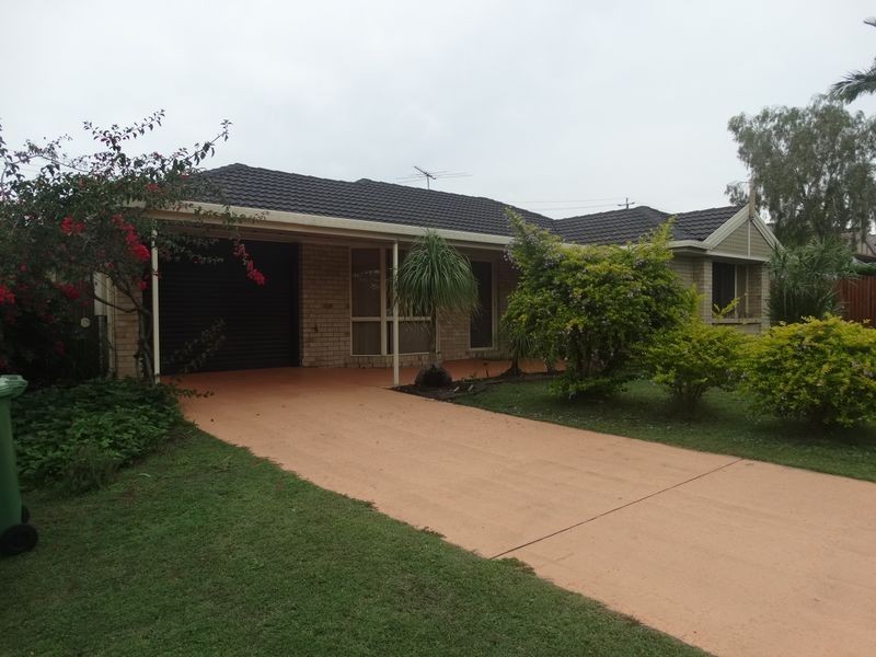 64 Bottlebrush Drive, Regents Park QLD 4118