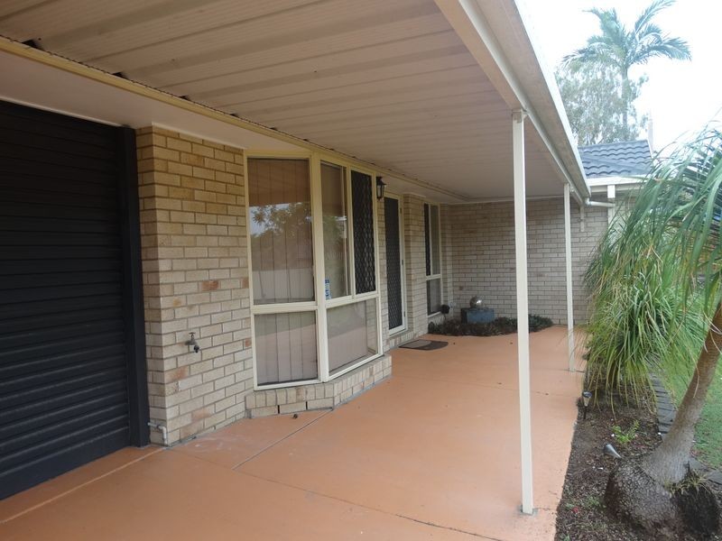 64 Bottlebrush Drive, Regents Park QLD 4118
