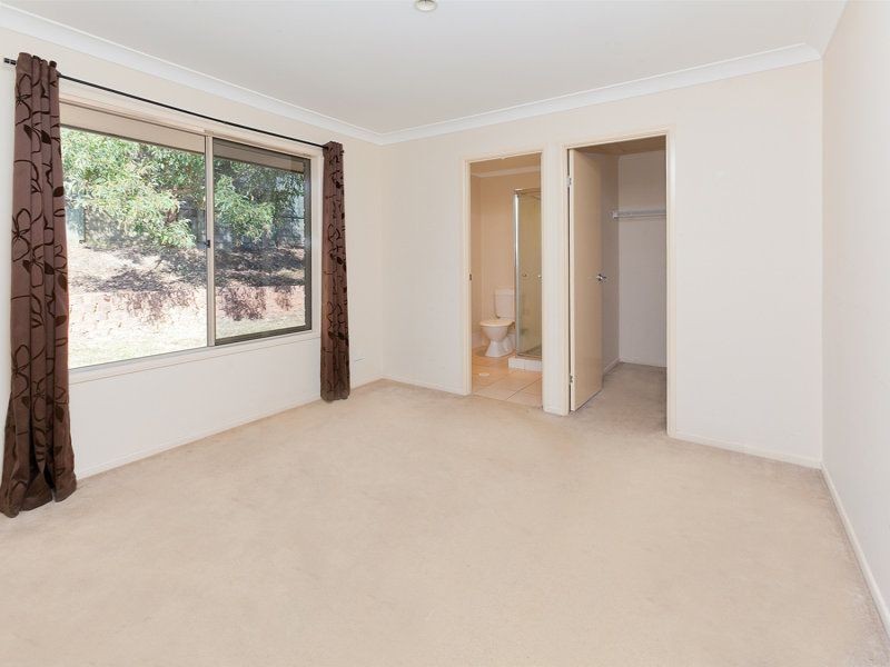 13 Barry Street, Boronia Heights QLD 4124