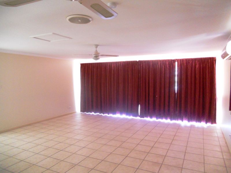 8 Macauley Drive, Boronia Heights QLD 4124