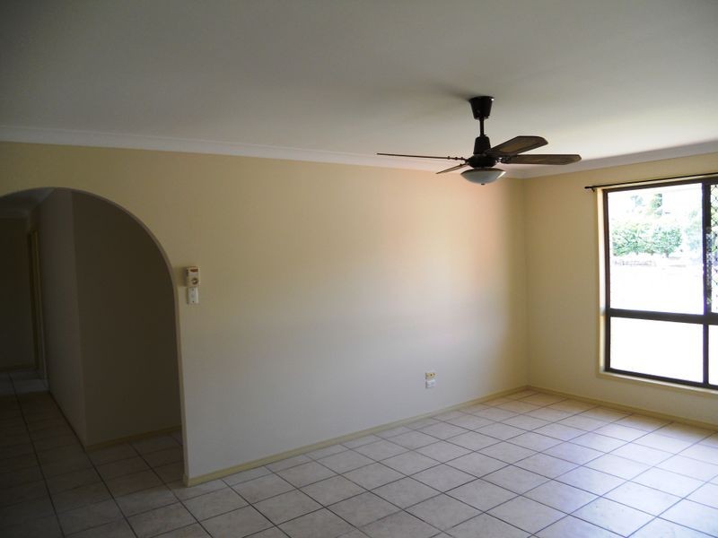 8 Macauley Drive, Boronia Heights QLD 4124