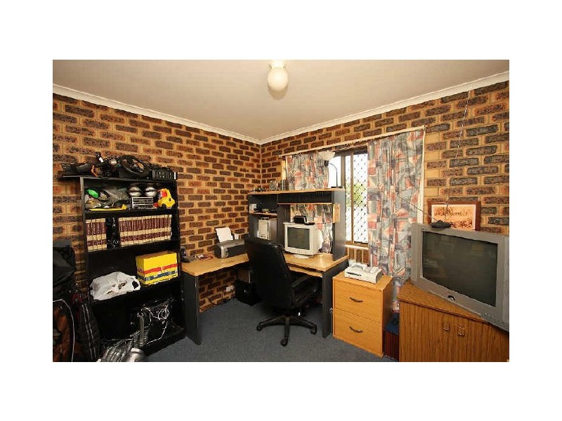 36 Bywater Street, Hillcrest QLD 4118