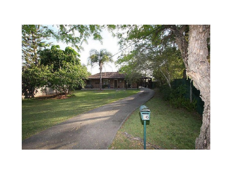 36 Bywater Street, Hillcrest QLD 4118