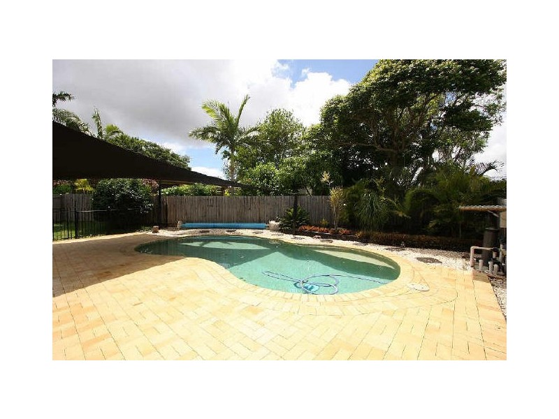 7 Weldon Court, Hillcrest QLD 4118