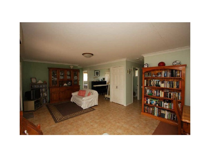 7 Weldon Court, Hillcrest QLD 4118