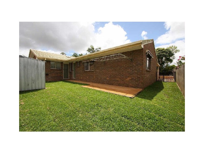 7 Weldon Court, Hillcrest QLD 4118