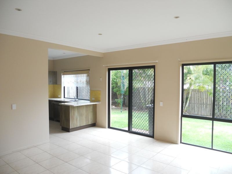 9 Mauritius Parade, Forest Lake QLD 4078