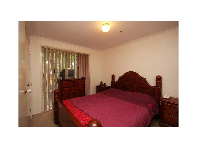 2 Dawson Place, Hillcrest QLD 4118