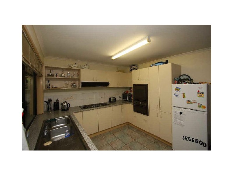 20 Federation Drive, Hillcrest QLD 4118