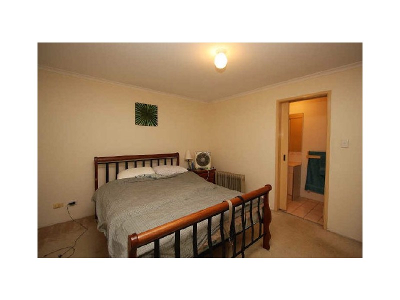 20 Federation Drive, Hillcrest QLD 4118