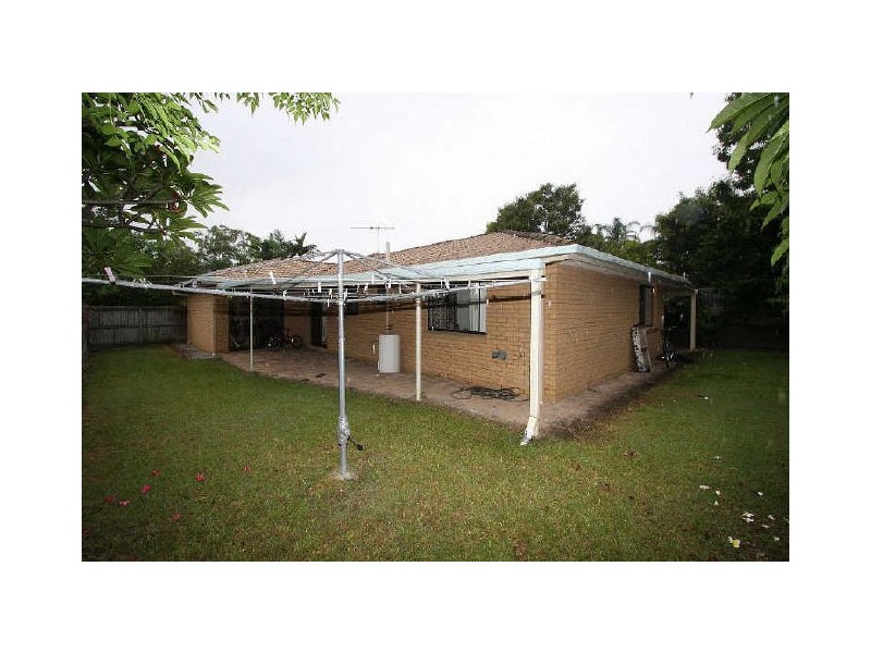 20 Federation Drive, Hillcrest QLD 4118