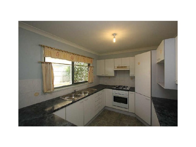 5 Gilbert Court, Hillcrest QLD 4118