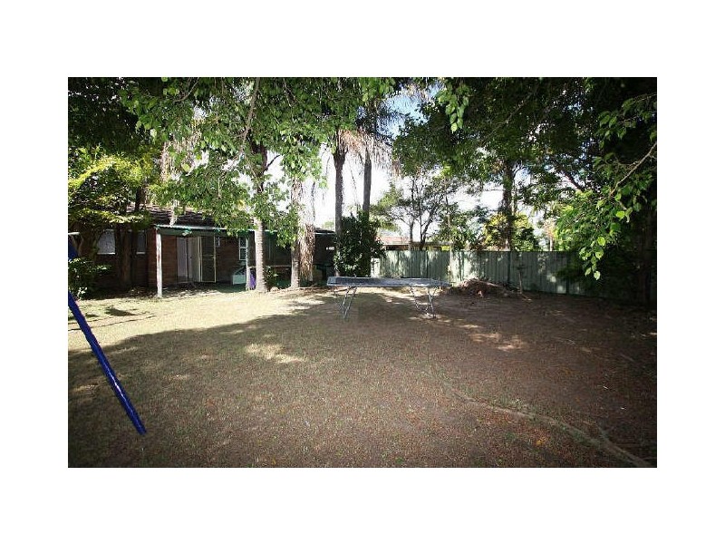 10 Coachwood Street, Crestmead QLD 4132