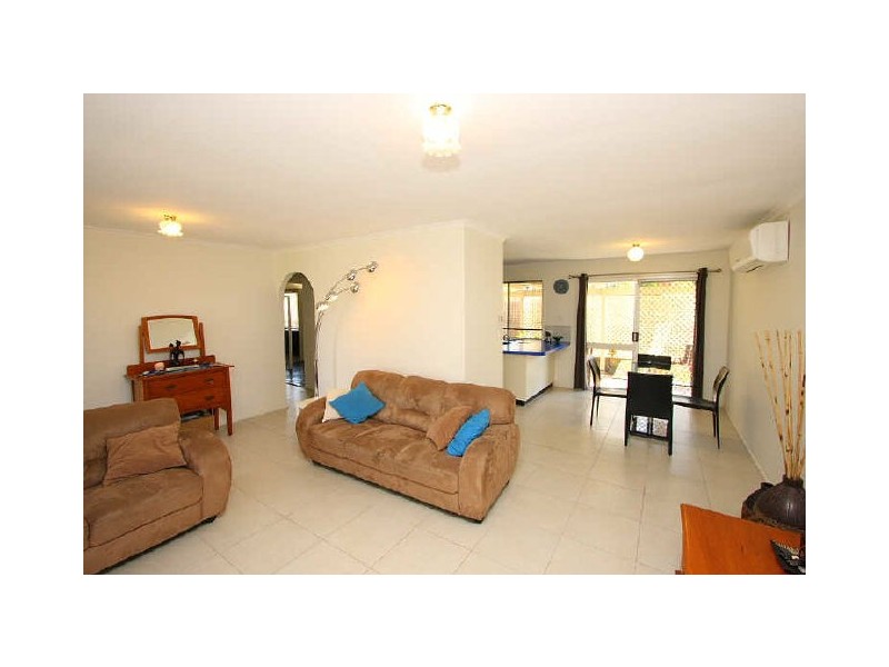 10 Salix Court, Crestmead QLD 4132