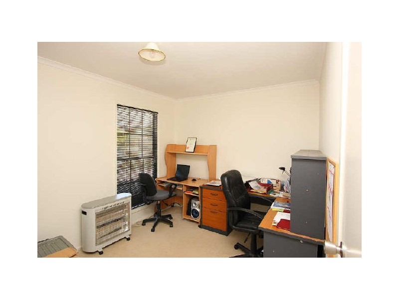 10 Salix Court, Crestmead QLD 4132