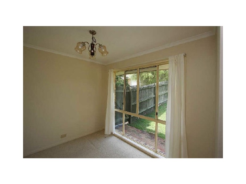 9 Talty Rise, Regents Park QLD 4118