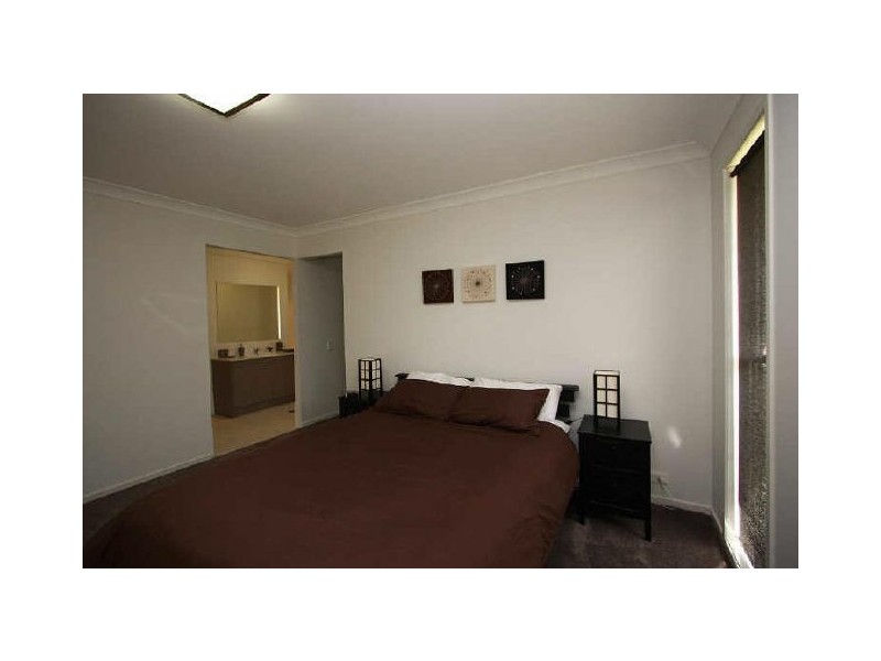 2 Marsh Bird Drive, New Beith QLD 4124