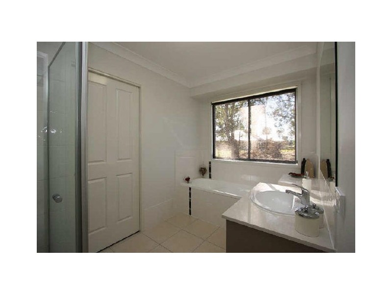 2 Marsh Bird Drive, New Beith QLD 4124