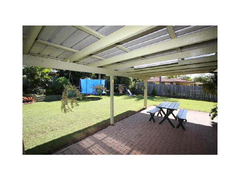 5 Cydonia Court, Regents Park QLD 4118