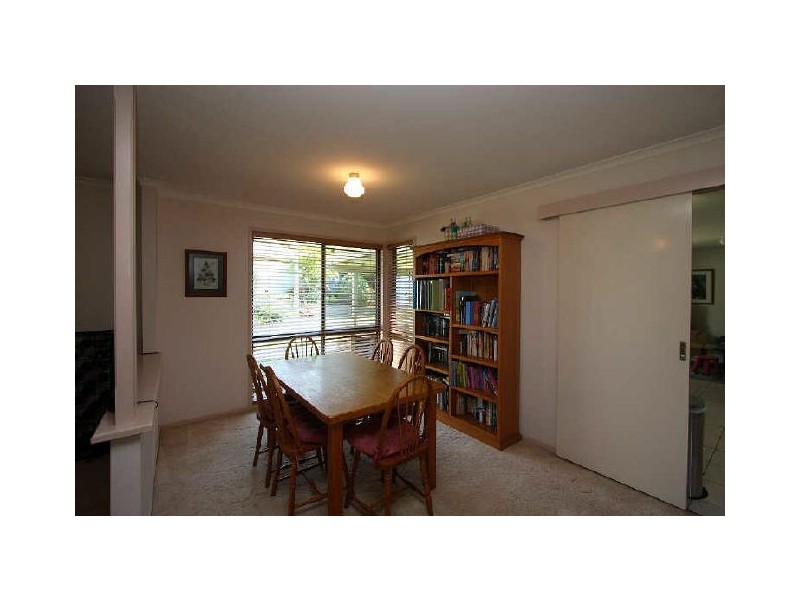 5 Cydonia Court, Regents Park QLD 4118