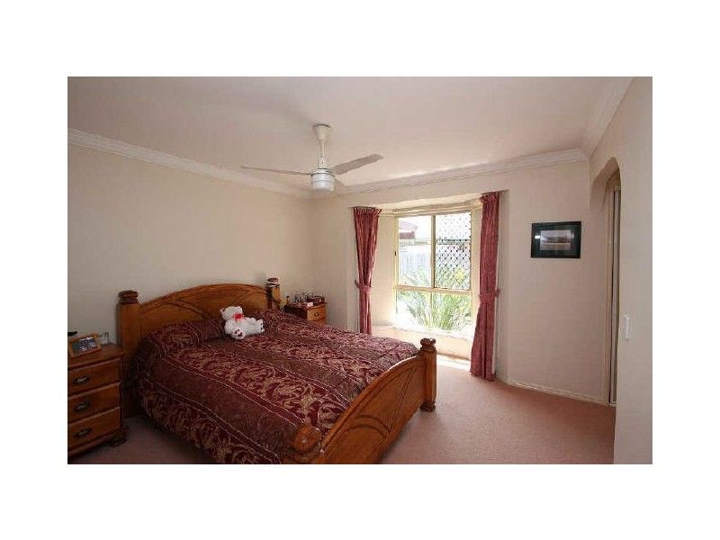 98 Regency Drive, Regents Park QLD 4118