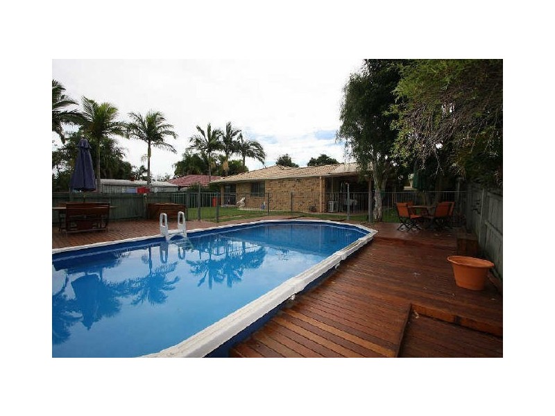 60 Parkroyal Crescent, Regents Park QLD 4118
