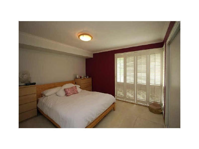 60 Parkroyal Crescent, Regents Park QLD 4118