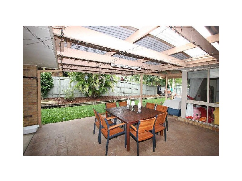 60 Parkroyal Crescent, Regents Park QLD 4118