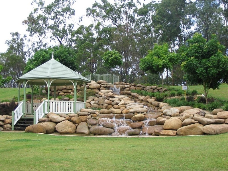 1 Primula Drive, Regents Park QLD 4118